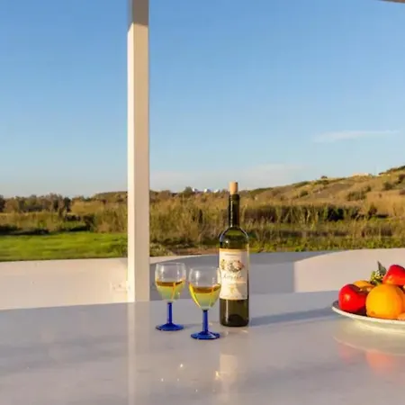 Galante, Holiday home