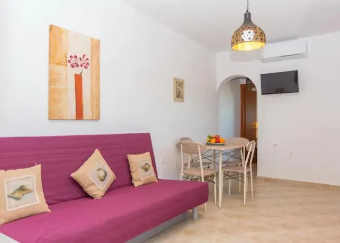 Galante, 別荘 アクロティリ